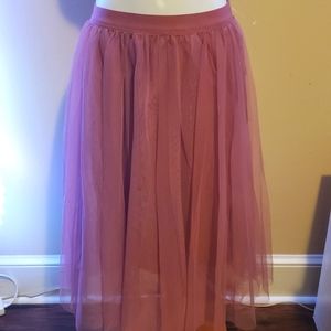 Haute monde pink tulle skirt size medium 28 inches long